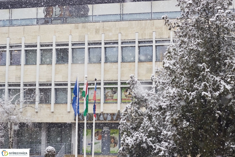 Belváros hóesésben - fotó Szarka Lajos