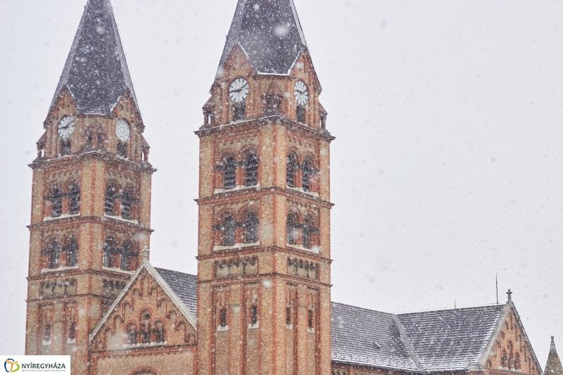 Belváros hóesésben - fotó Szarka Lajos