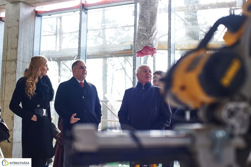 Hotel Sóstó bejárás - fotó Szarka Lajos