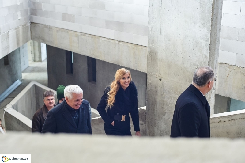 Hotel Sóstó bejárás - fotó Szarka Lajos