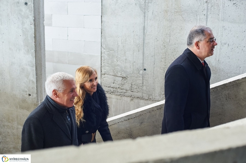 Hotel Sóstó bejárás - fotó Szarka Lajos