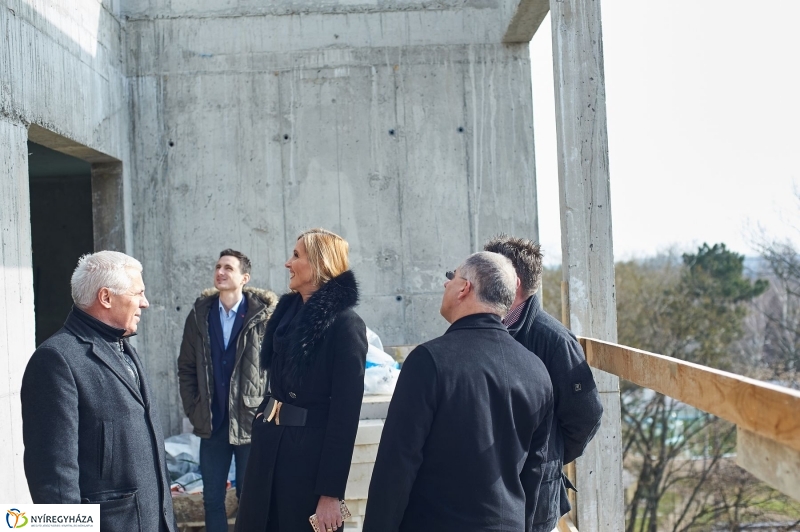 Hotel Sóstó bejárás - fotó Szarka Lajos