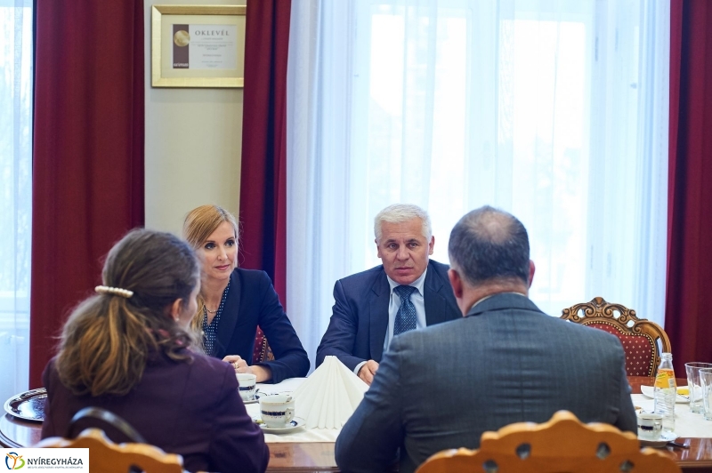 Miniszteri sajtótájékoztató a Városházán - fotó Szarka Lajos