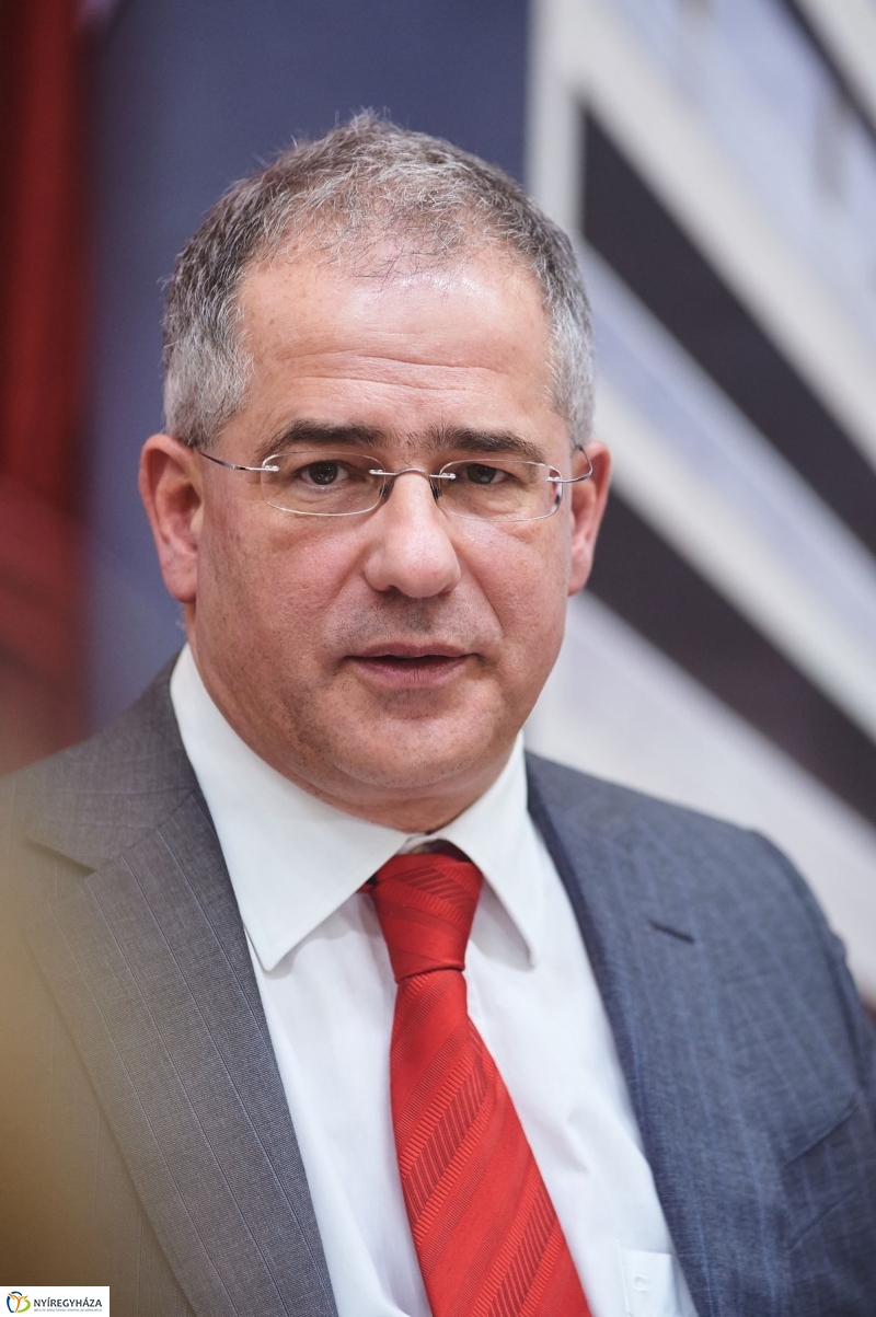 Miniszteri sajtótájékoztató a Városházán - fotó Szarka Lajos