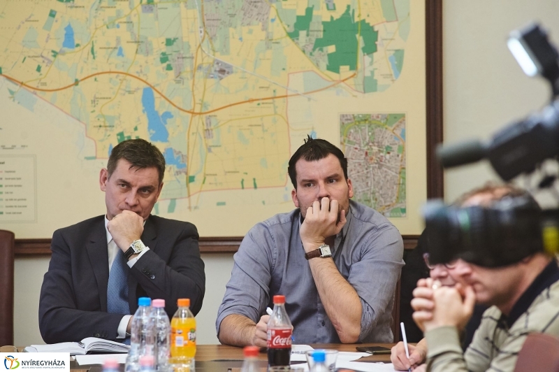 Miniszteri sajtótájékoztató a Városházán - fotó Szarka Lajos