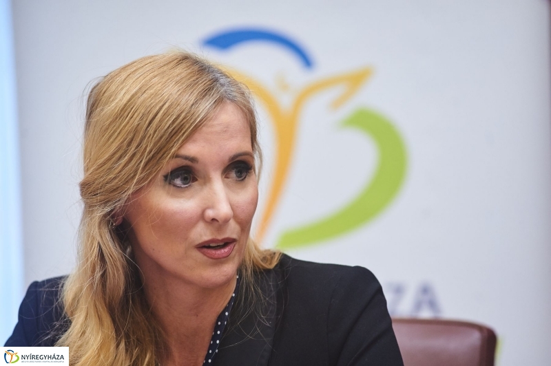 Miniszteri sajtótájékoztató a Városházán - fotó Szarka Lajos