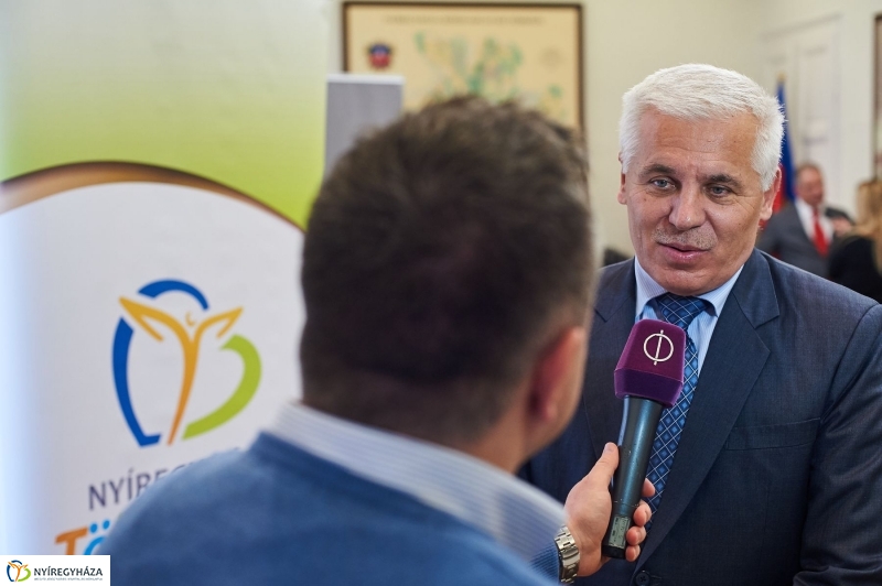 Miniszteri sajtótájékoztató a Városházán - fotó Szarka Lajos