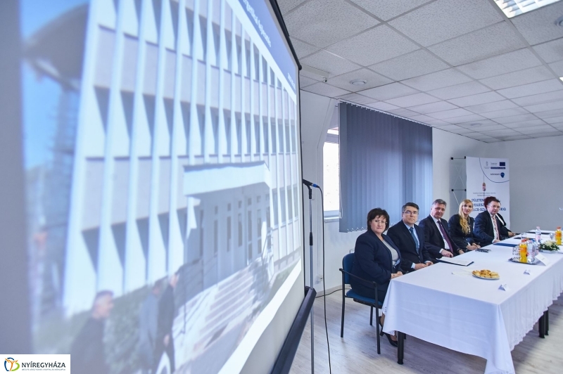 Népegészségügyi főosztály épület átadó - fotó Szarka Lajos