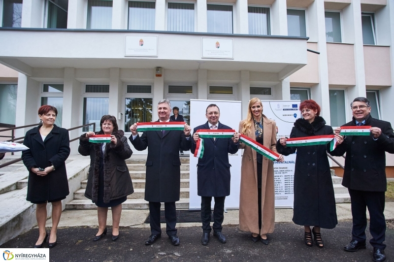 Népegészségügyi főosztály épület átadó - fotó Szarka Lajos