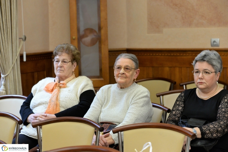 A Gróf Károlyi Ferenc Terem névadója - fotó Trifonov Éva