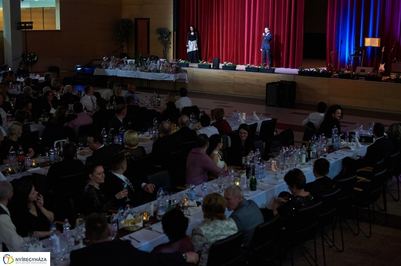 Bál az egyetemen - fotó Szarka Lajos