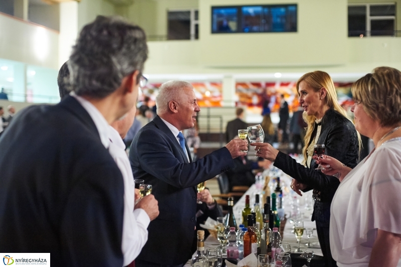 Bál az egyetemen - fotó Szarka Lajos