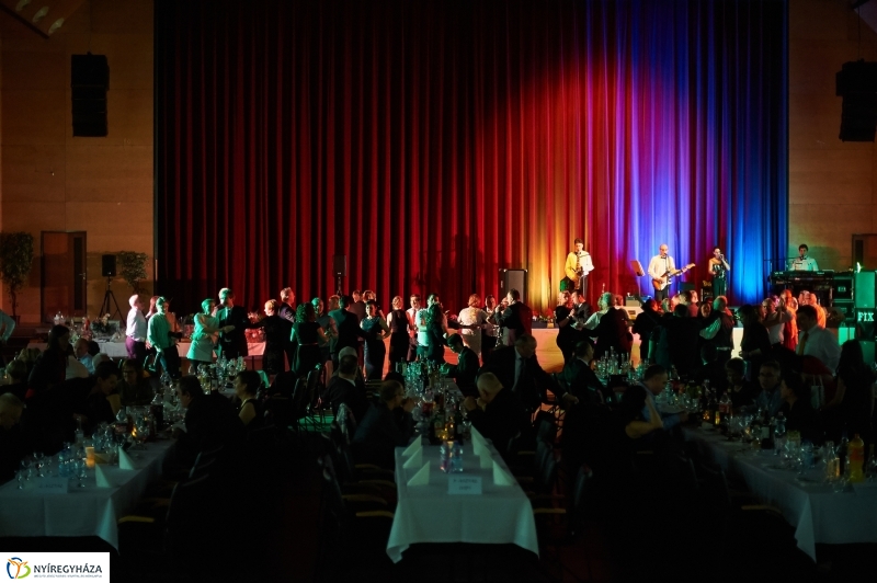 Bál az egyetemen - fotó Szarka Lajos