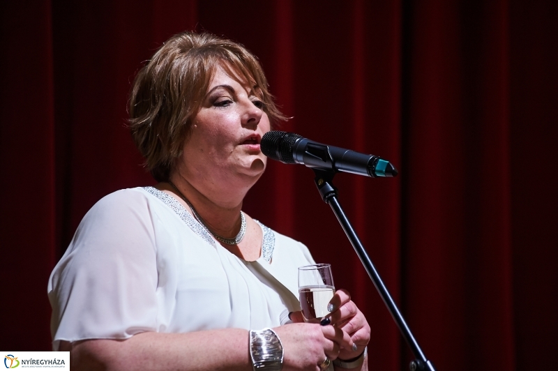 Bál az egyetemen - fotó Szarka Lajos