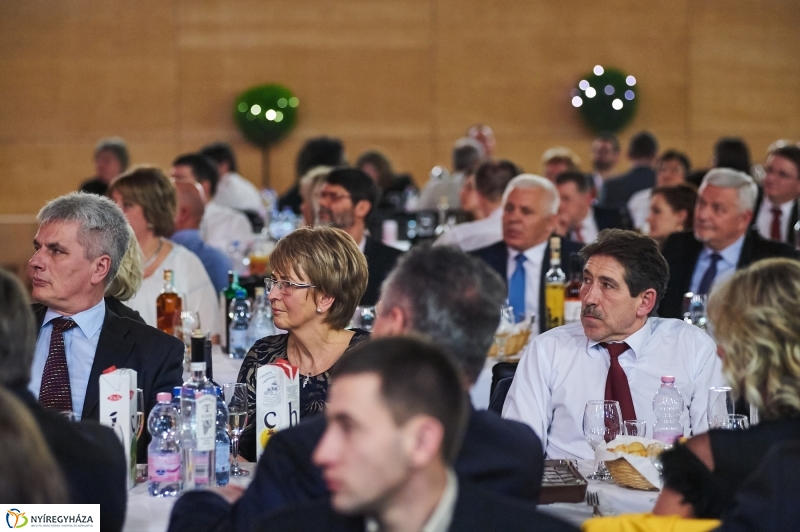 Bál az egyetemen - fotó Szarka Lajos