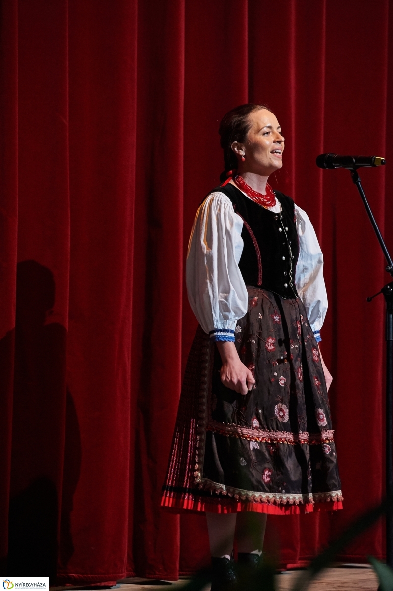 Bál az egyetemen - fotó Szarka Lajos