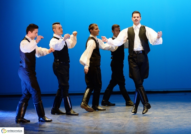 Táncfarsang 2 - fotó Trifonov Éva