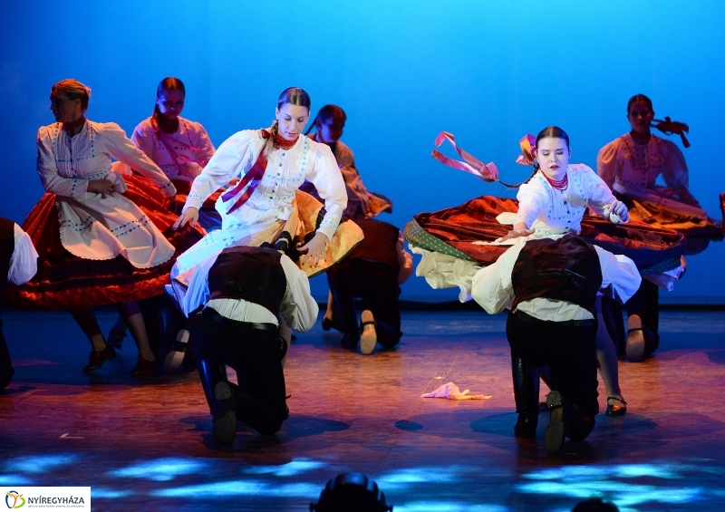 Táncfarsang 2 - fotó Trifonov Éva