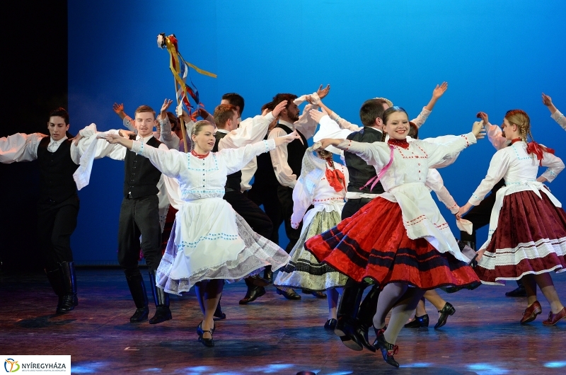 Táncfarsang 2 - fotó Trifonov Éva