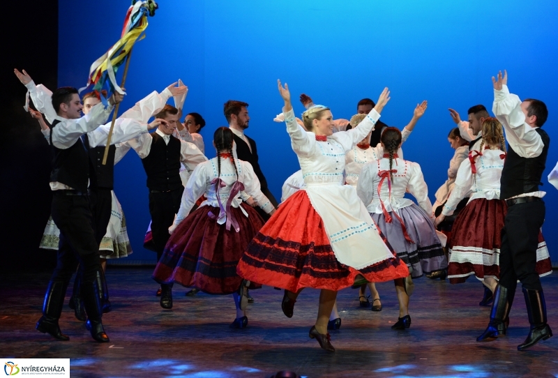 Táncfarsang 2 - fotó Trifonov Éva