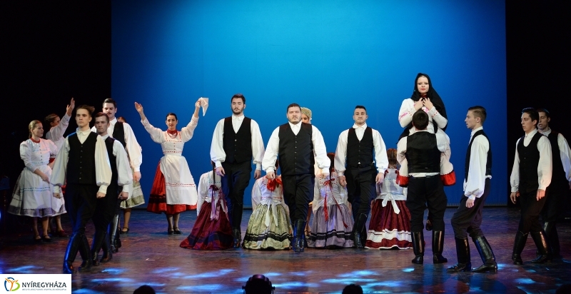 Táncfarsang 2 - fotó Trifonov Éva