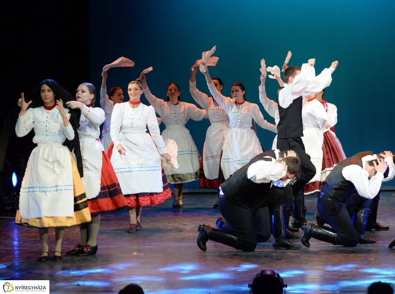 Táncfarsang 2 - fotó Trifonov Éva