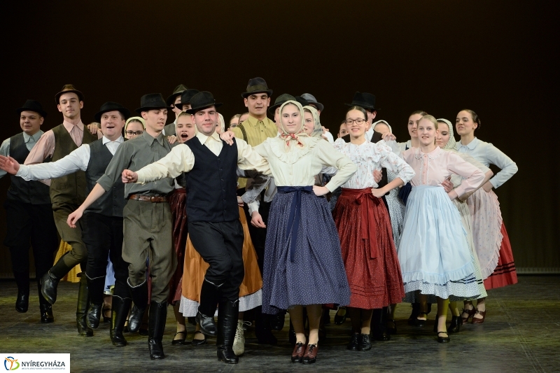 Táncfarsang 2 - fotó Trifonov Éva