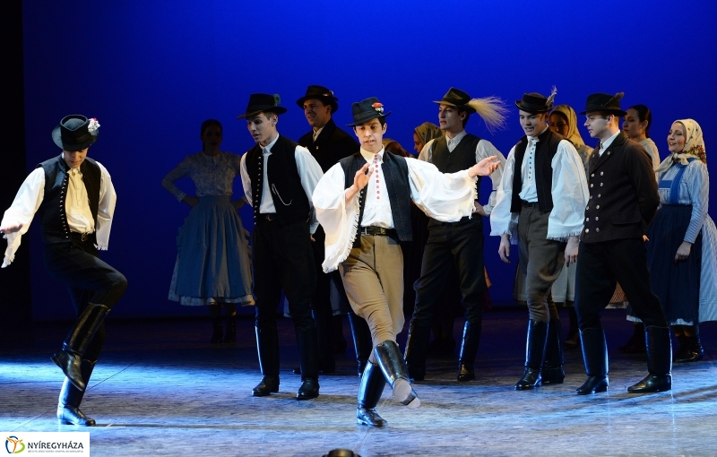 Táncfarsang 2 - fotó Trifonov Éva