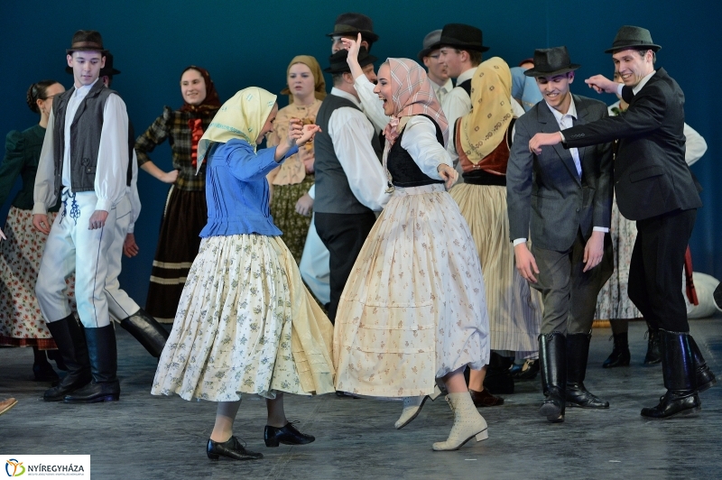 Táncfarsang 2 - fotó Trifonov Éva