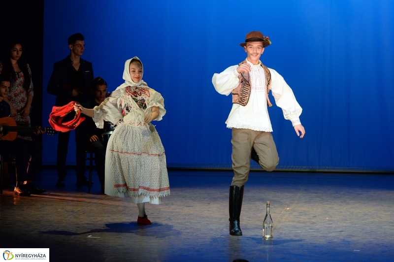 Táncfarsang 2 - fotó Trifonov Éva