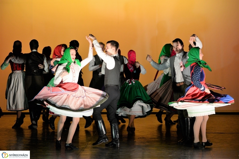 Táncfarsang 1 - fotó Trifonov Éva