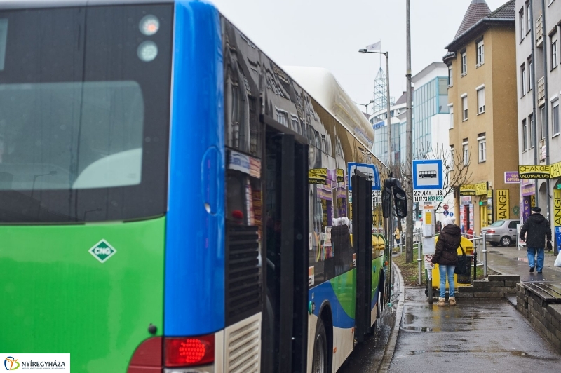 Új buszok szolgálatban - fotó Szarka Lajos