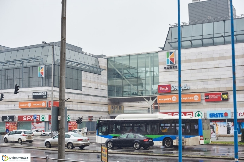 Új buszok szolgálatban - fotó Szarka Lajos