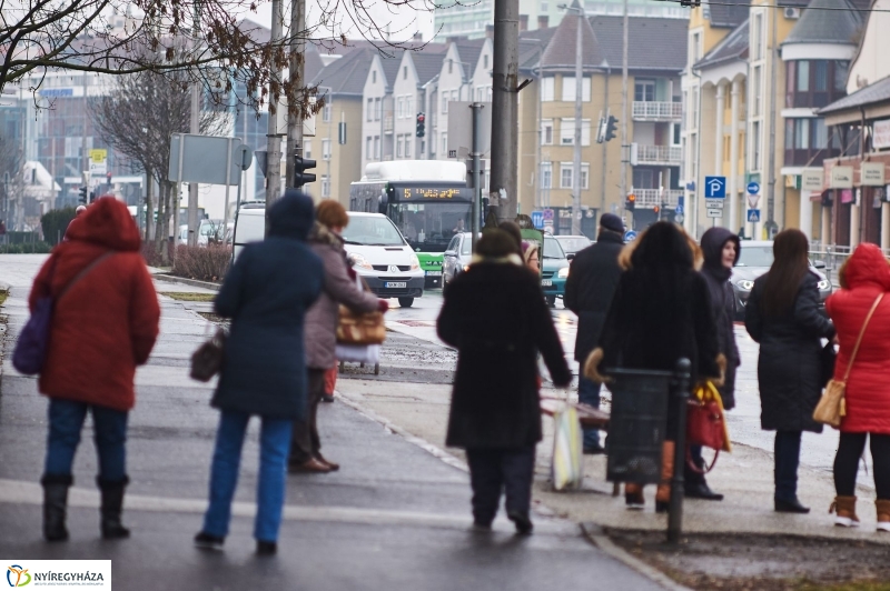 Új buszok szolgálatban - fotó Szarka Lajos