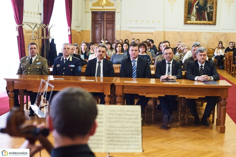 Emléknapi műsor az áldozatokról - fotó Szarka Lajos