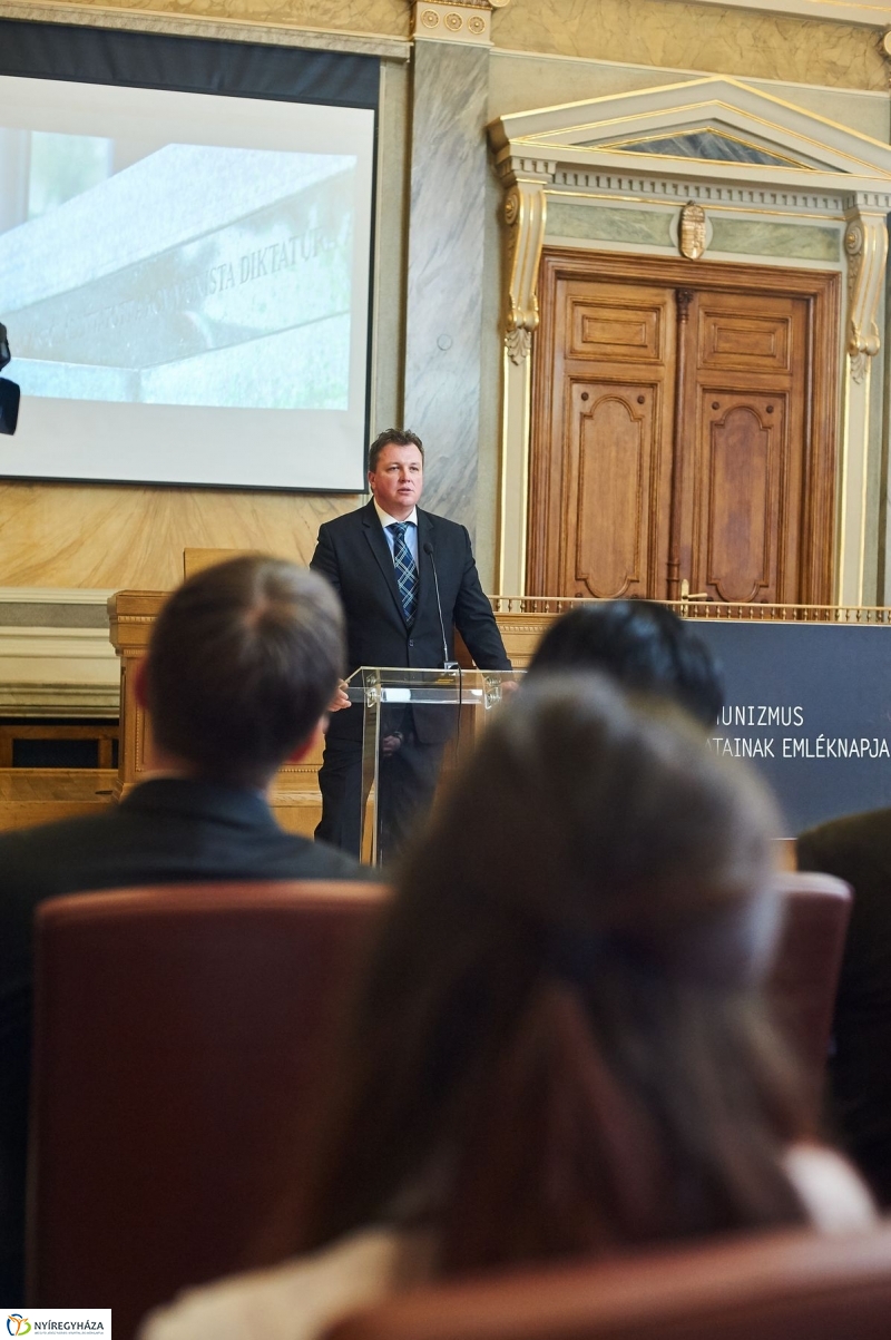 Irodalmi pályázat díjazottjai - fotó Szarka Lajos