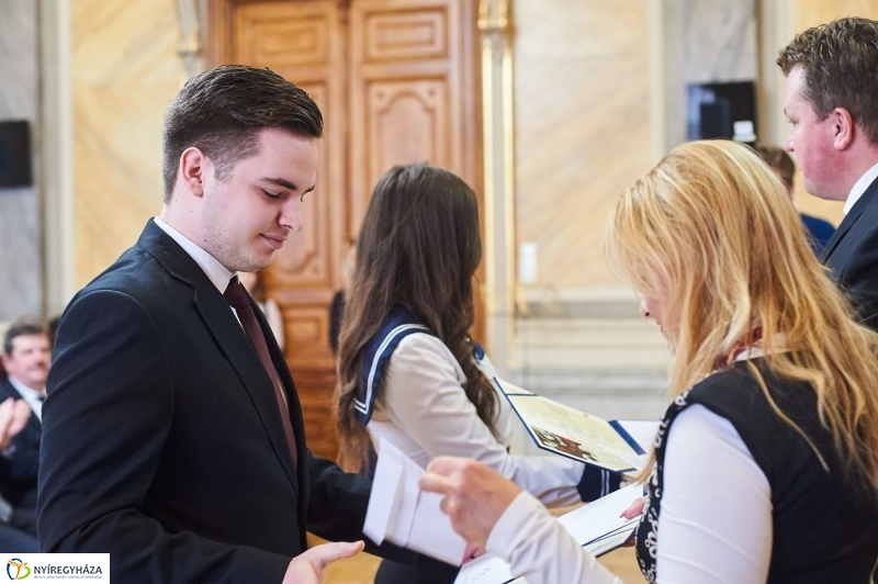 Irodalmi pályázat díjazottjai - fotó Szarka Lajos