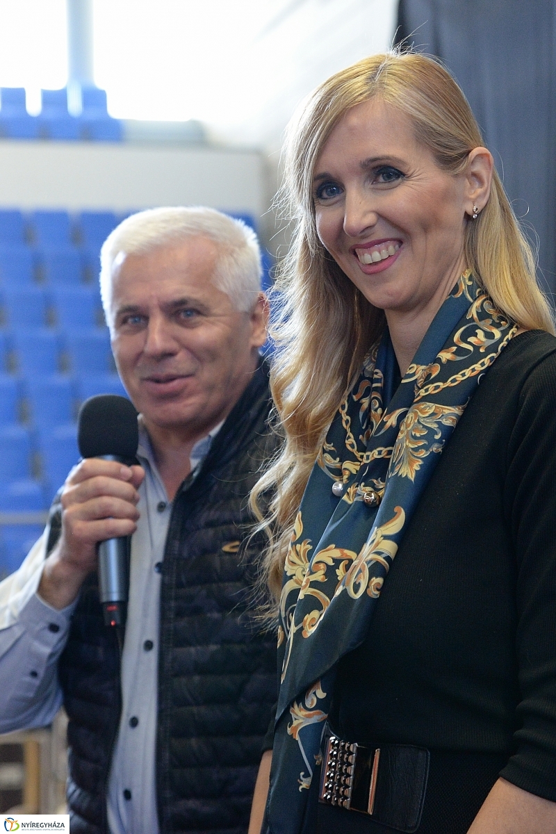 Alakreform Rubint Rékával 2 - fotó Trifonov Éva