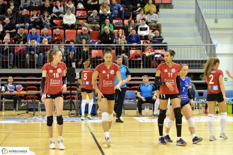 Fatum Nyíregyháza - Újpest női röplada - fotó Trifonov Éva