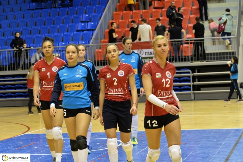 Fatum Nyíregyháza - Újpest női röplada - fotó Trifonov Éva