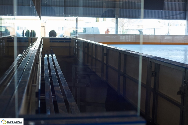 Jégpálya munkálatok - fotó Szarka Lajos