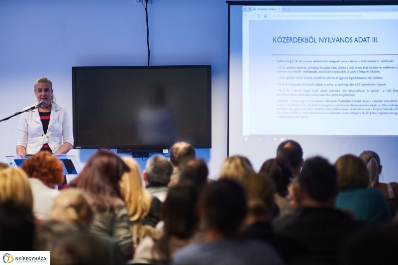 Jogi, pénzügyi konferencia - fotó Szarka Lajos