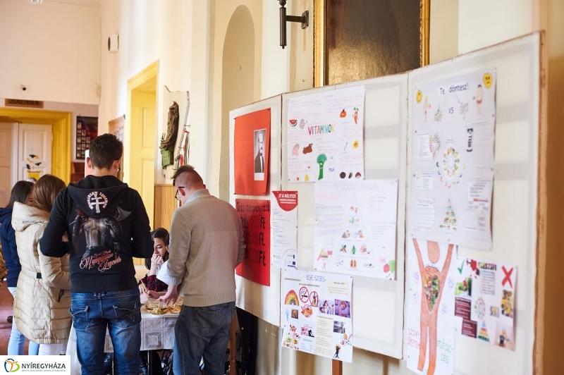Egészségnap a Kossuth gimiben - fotó Szarka Lajos