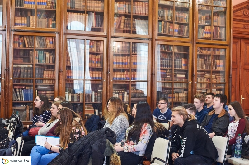 Egészségnap a Kossuth gimiben - fotó Szarka Lajos