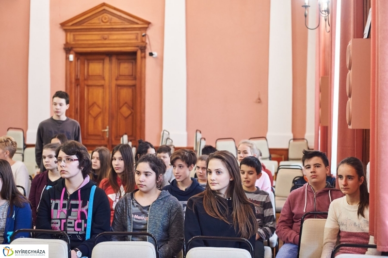 Egészségnap a Kossuth gimiben - fotó Szarka Lajos