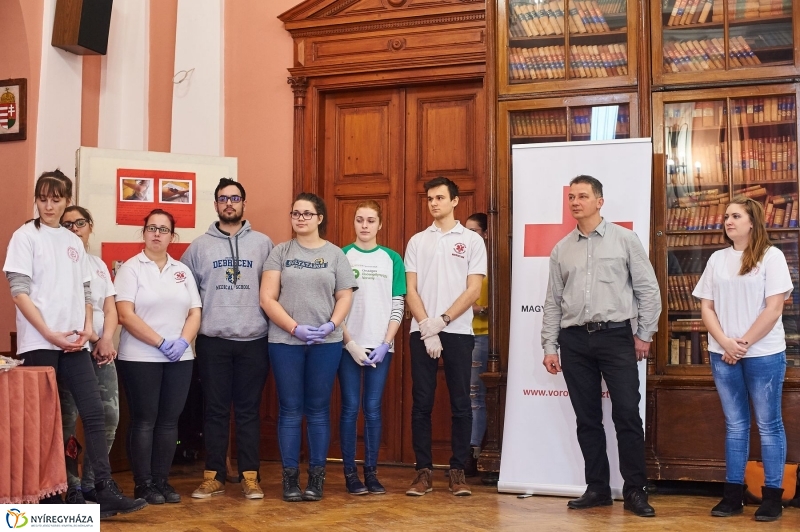 Egészségnap a Kossuth gimiben - fotó Szarka Lajos