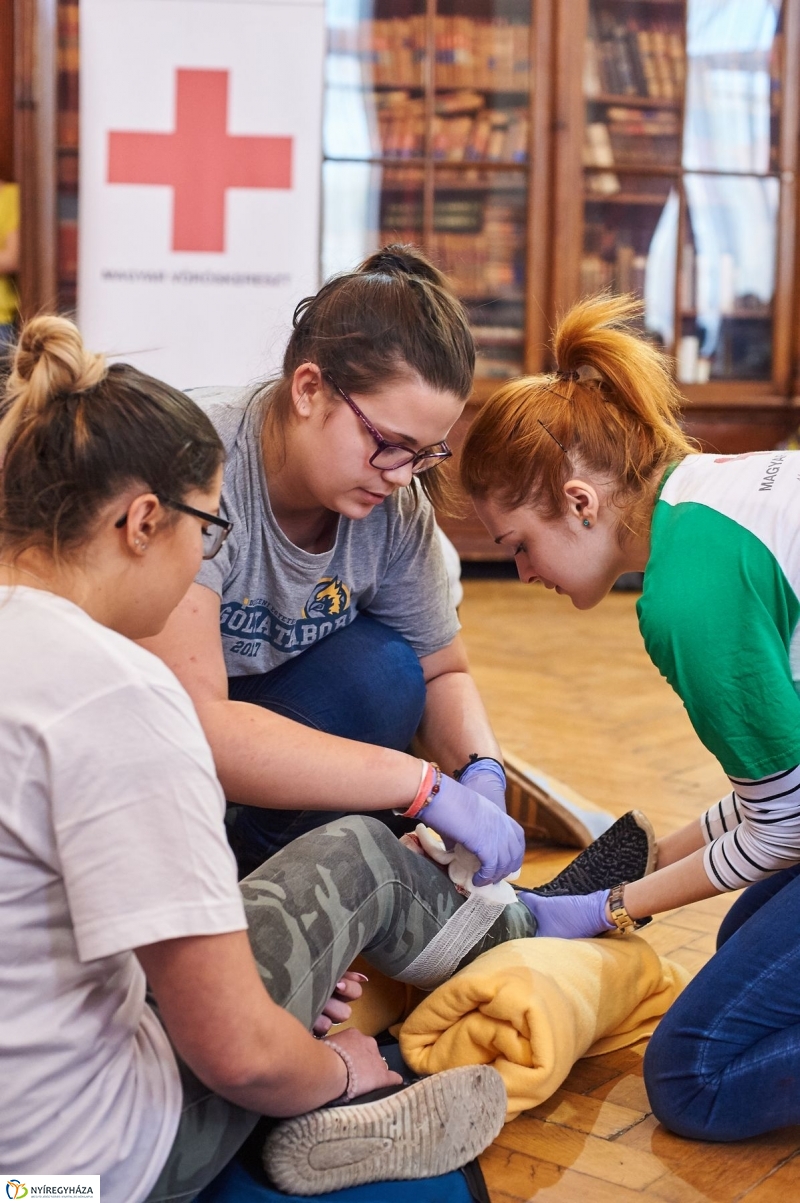 Egészségnap a Kossuth gimiben - fotó Szarka Lajos