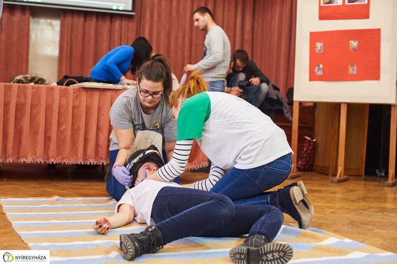 Egészségnap a Kossuth gimiben - fotó Szarka Lajos