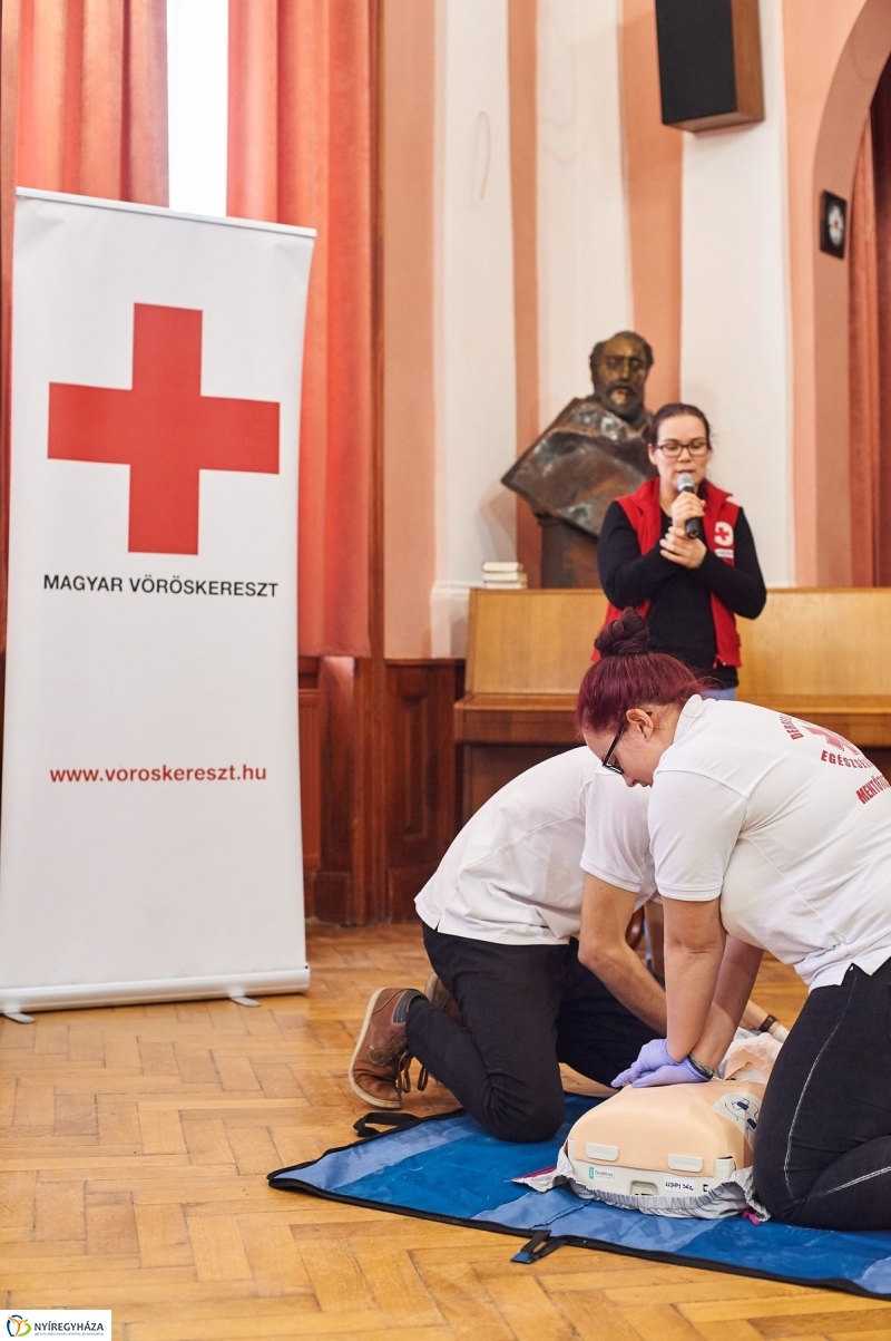 Egészségnap a Kossuth gimiben - fotó Szarka Lajos