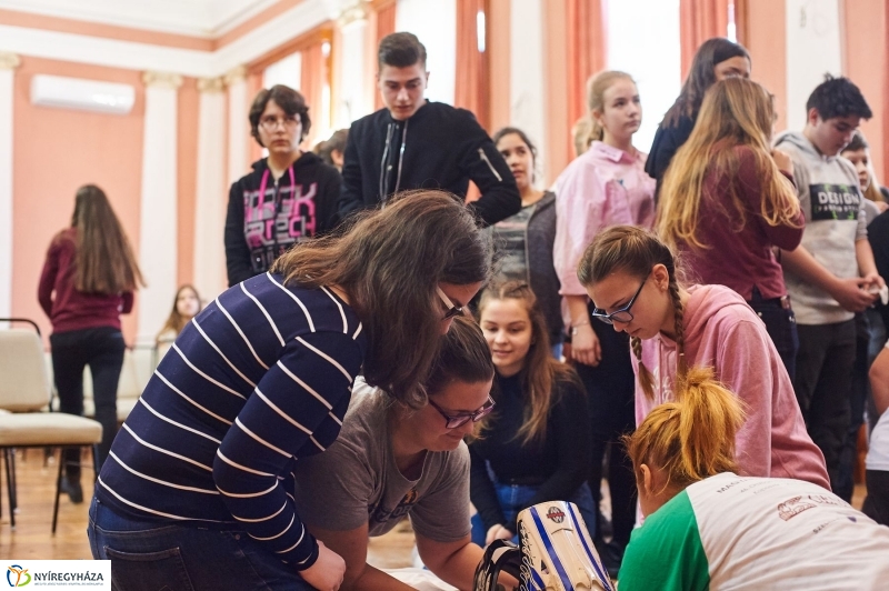 Egészségnap a Kossuth gimiben - fotó Szarka Lajos